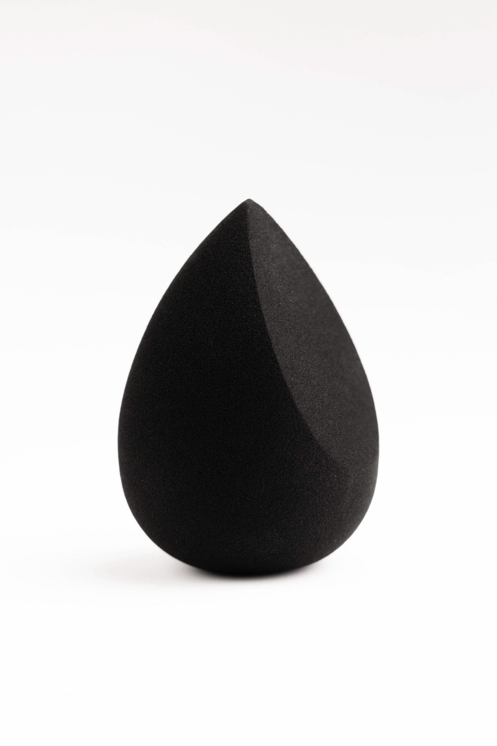 Angled Makeup Sponge - Image 2