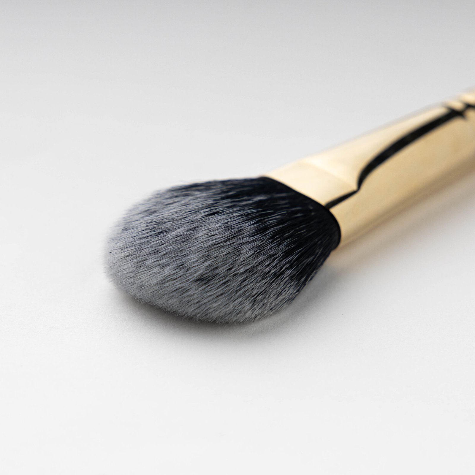 T14 / Large Face Brush - Image 2